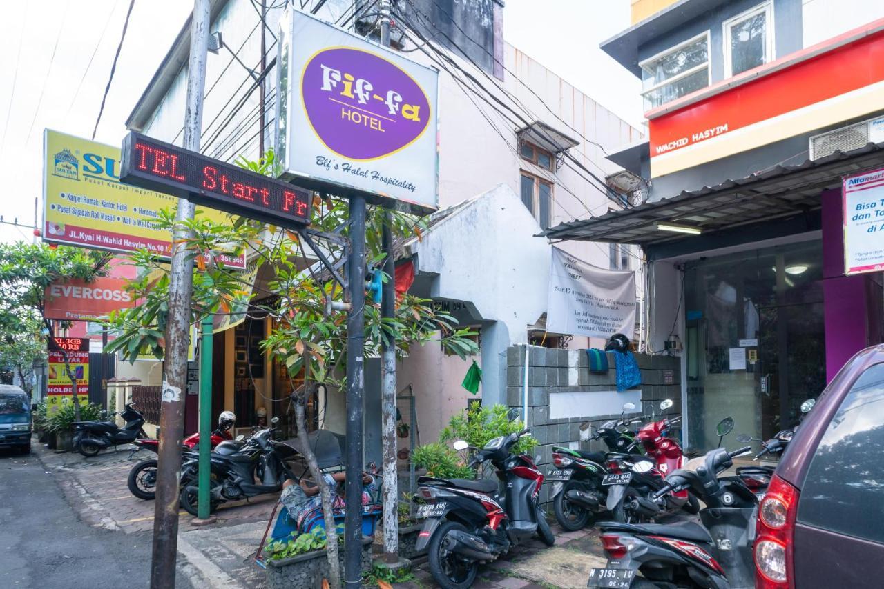 Urbanview Hotel Fif Fa Kauman Malang Buitenkant foto